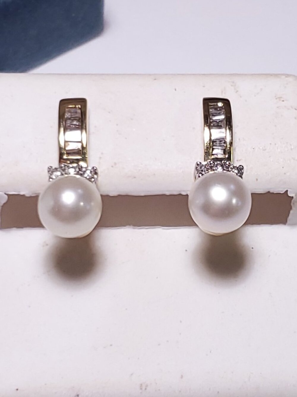 Estate 6.3mm Natural Cult Pearl .30ctw Rd &Bag Diamond 14Kt YG Post Earring24616